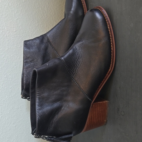 Toms Black Leather Ankle Boots Size 8 - Picture 2 of 8